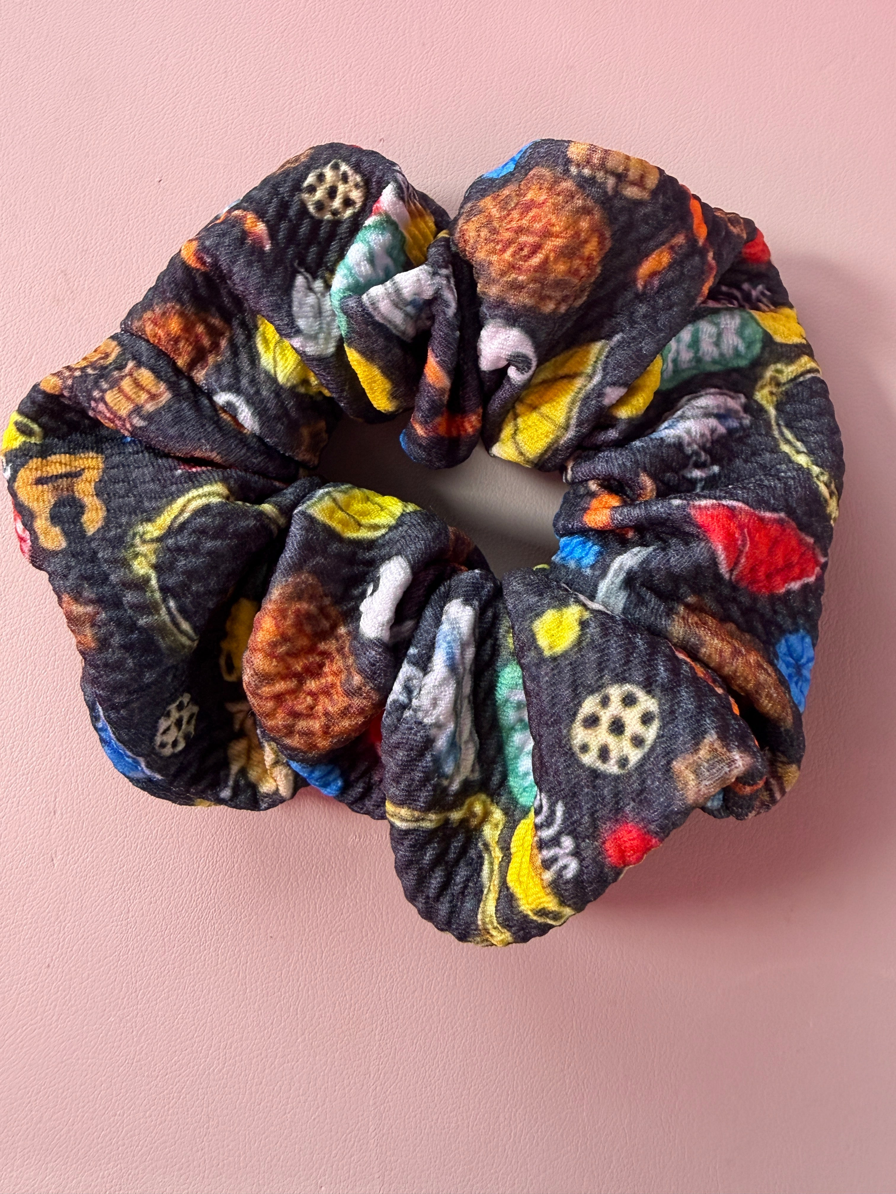 PIVOT! Scrunchie