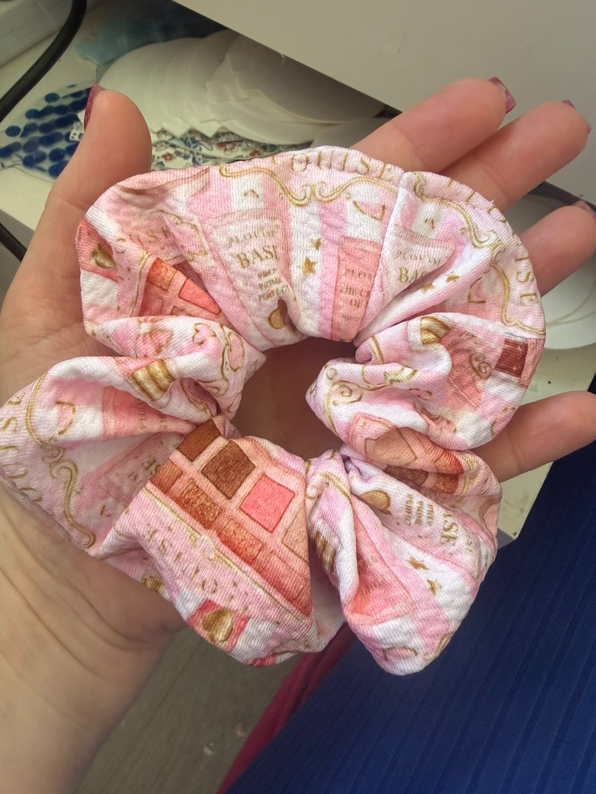 P-Lou*se Scrunchie